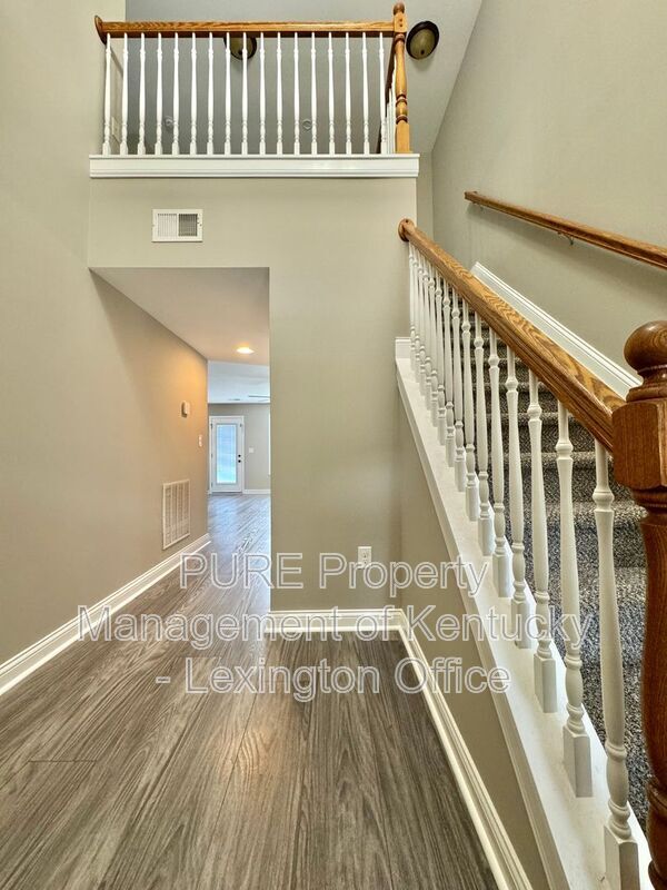 Photo - 2056 Drummond Dr