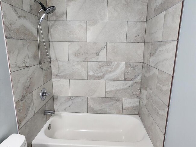 Photo - 2590 Robin Rd