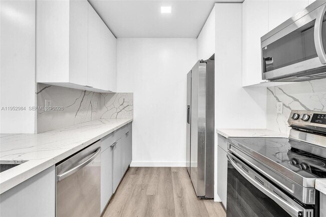 Photo - 7041 Raleigh St