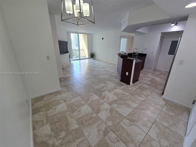 Photo - 403 S Sapodilla Ave Condo Unit 612