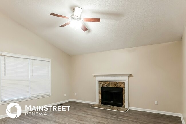 Photo - 64 Willow Bend Dr NW