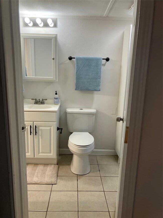 Photo - 5914 Lago Vista Way Unit C23