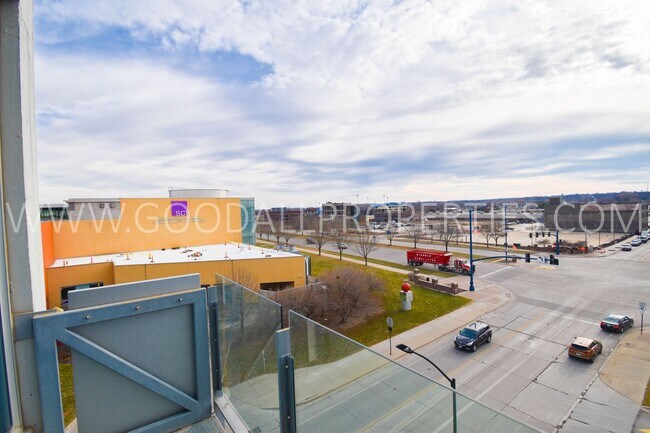 Photo - One Bedroom Loft Downtown (utilities Included) Unit 407
