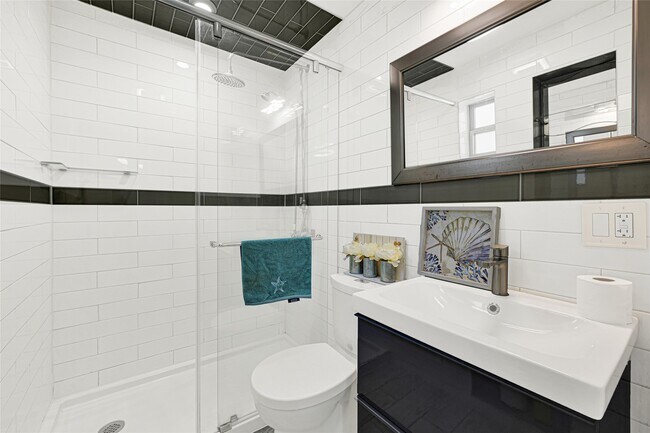 Photo - 1603 Welch St Unit 8