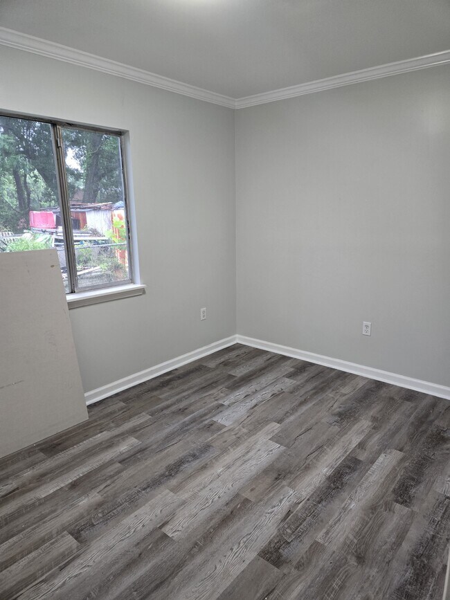 Photo - 1137 Madeline Ave