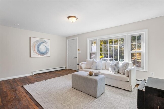 Photo - 400 Schooner Ave