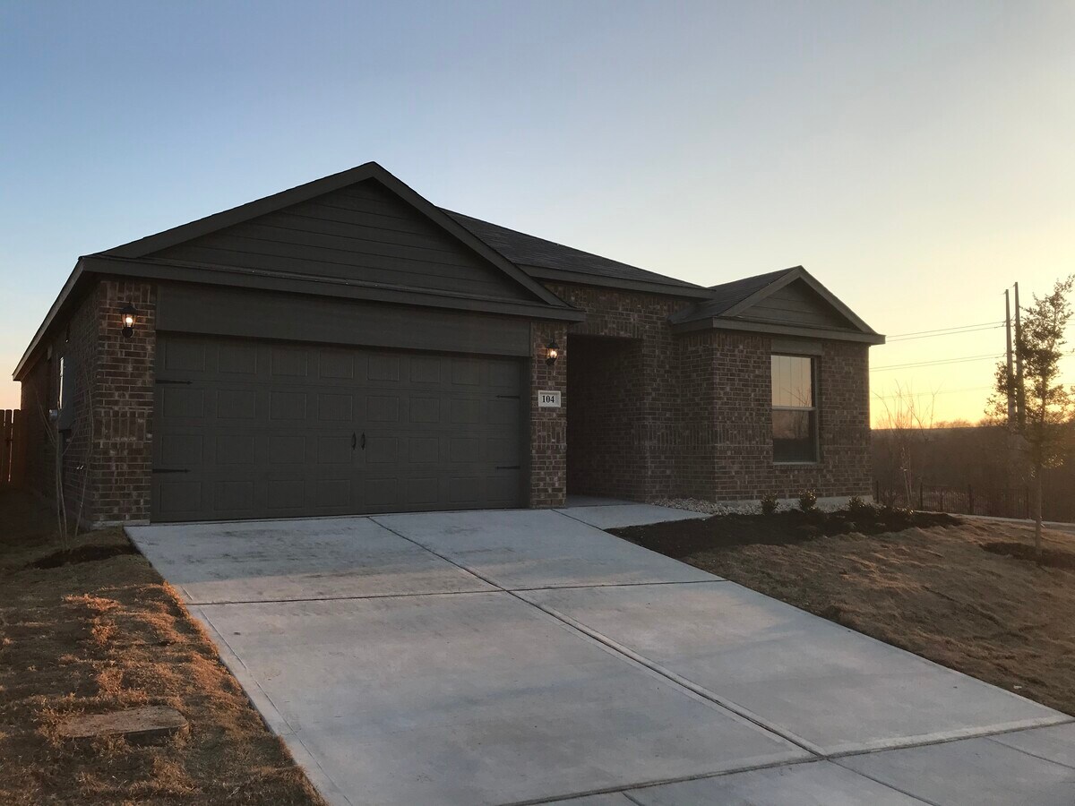 Photo - 104 Bandana Cir