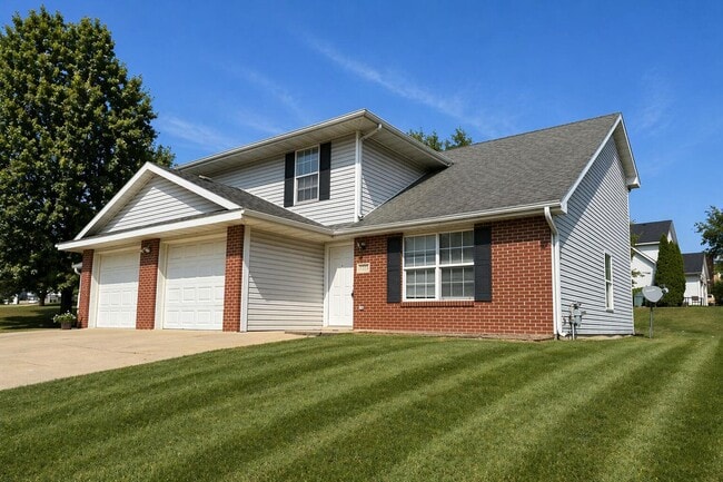 Building Photo - 1326 N Frideriki Dr