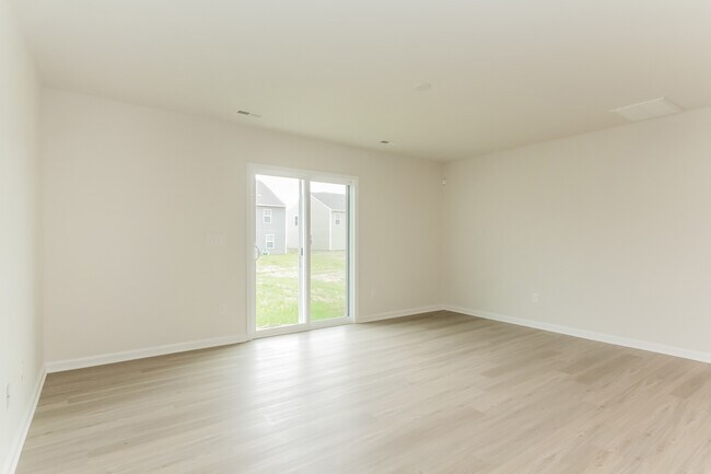 Photo - 2801 Oldfield Dr