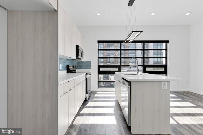 Photo - 506 H St NE Unit 401