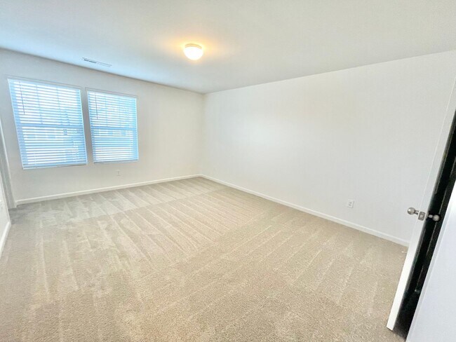 Photo - 3 br Paired Home minutes from I-77 and I-40 Tour today! MOVE IN SPECIAL