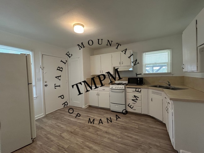 Photo - 150 Mono Ave