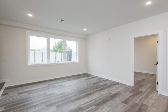 Photo - 913 S 51st St