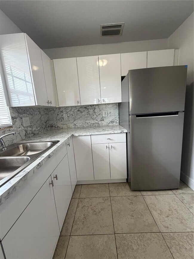 Photo - 16400 NW 41st Ave