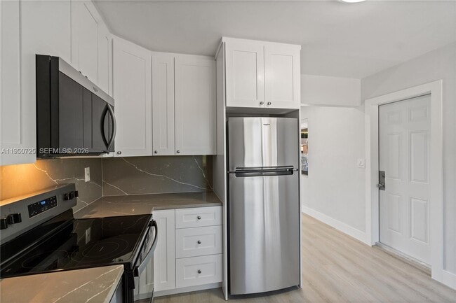 Photo - 811 NW 115th St