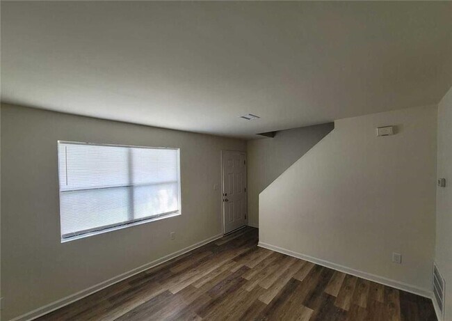 Photo - 432 Atwood St SW