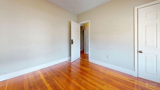 Photo - 280 McGrath Hwy Unit 3