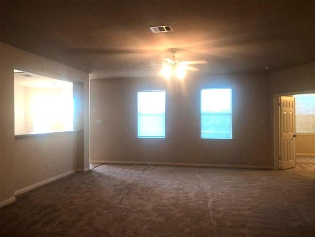 Photo - 1009 Middle Brook Dr