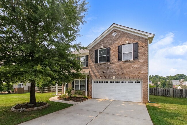 Photo - 255 Flanders Dr