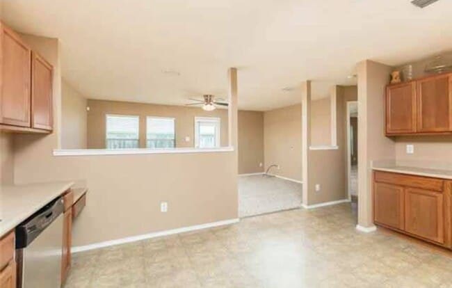 2nd Living Room