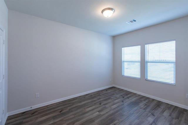 Photo - 1604 Mineral Pt Pl