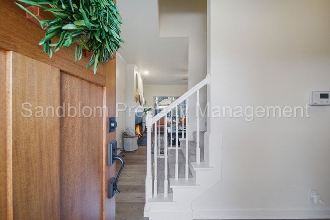 Photo - For Lease | Jenks | Available Now!