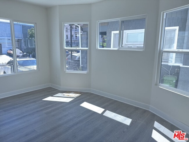 Photo - 1233 S Fedora St