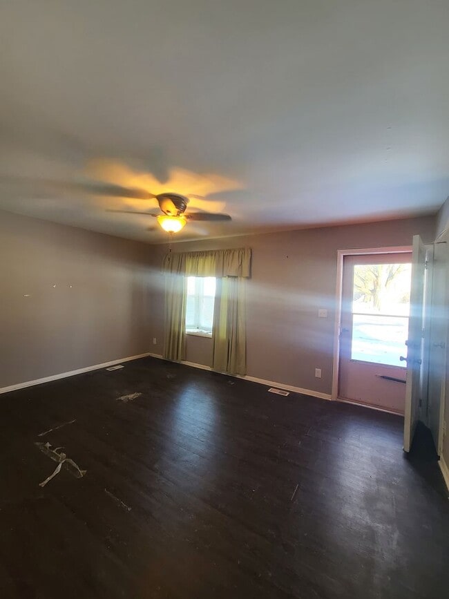 Photo - 505 S Duncan Rd