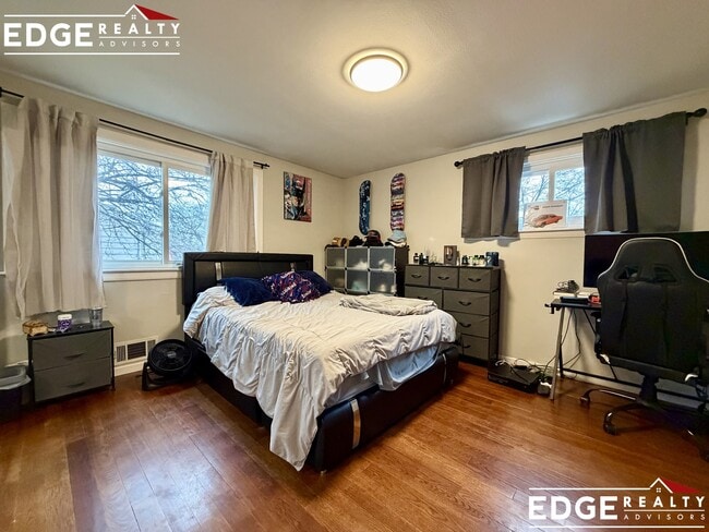 Photo - 191 Kenrick St