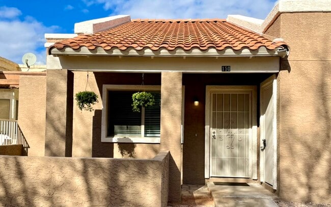 Photo - 726 S Nebraska St Townhome