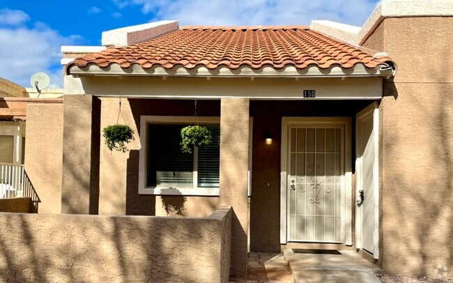Building Photo - 726 S Nebraska St Unit 150 Rental