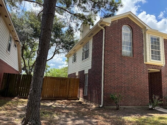 Photo - 16003 Mission Glen Dr