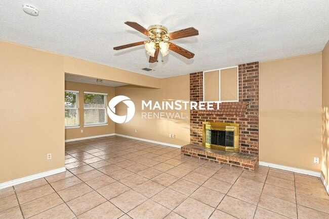 Photo - 3 Bedroom Pet-Friendly Home in Watauga, TX with Main Street Renewal