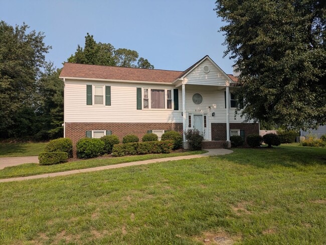 Building Photo - 6008 Yeaton Glen Dr