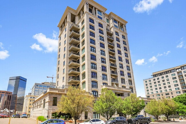 Building Photo - $3,095.00, stunning 2-bedroom, 2-bathroom ... Unit #400 Rental