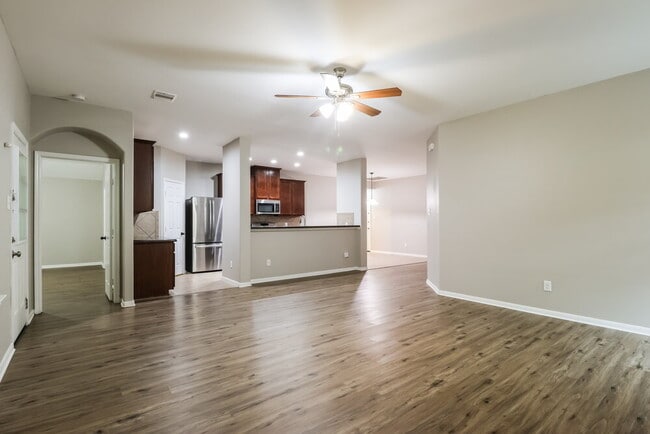 Photo - 2815 Lexington Park Dr