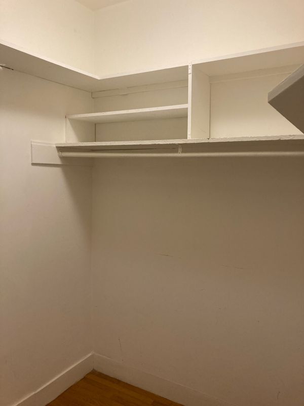 Photo - 2255 Market St