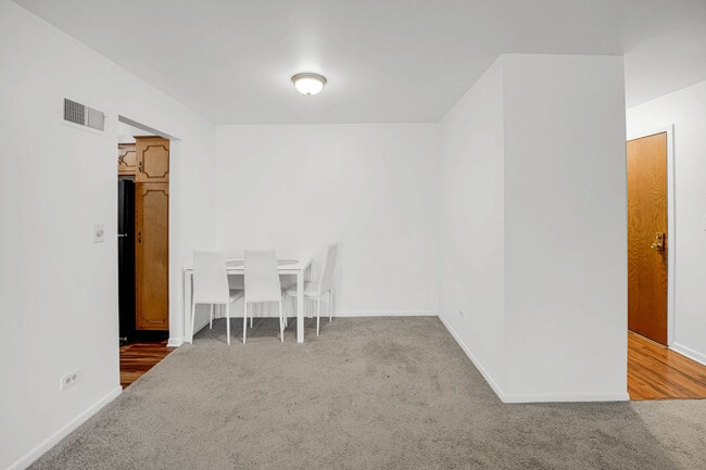 Photo - 7300 Fairview Ave