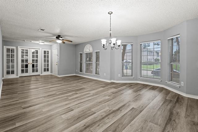 Photo - 1604 Lincoln Dr