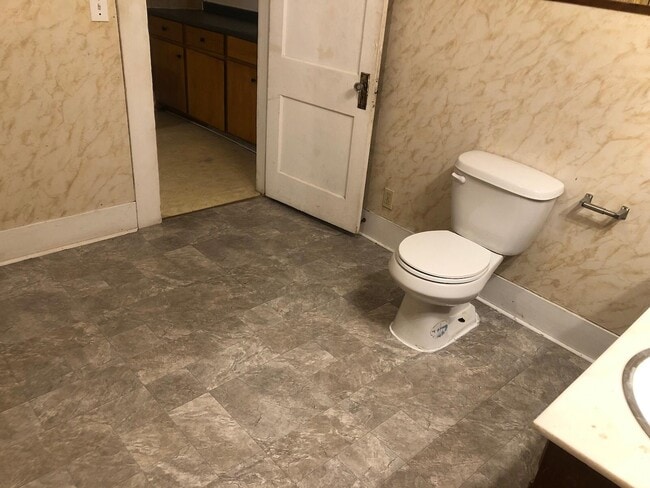 Photo - 702 N 2nd St