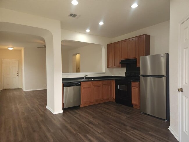 Photo - 205 Beech Dr