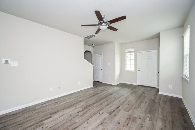 Photo - 2710 Hoffman Ln