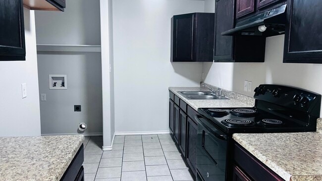 Photo - 8903 Terrell Ave