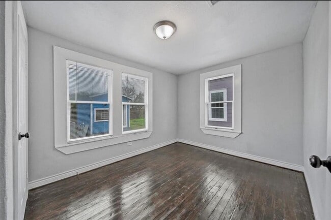 Photo - 2205 Sumpter St