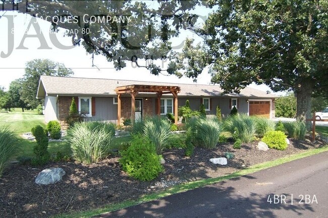 Building Photo - 8993 E Farm Rd 80