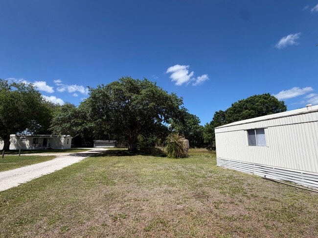 Photo - 4865 NW 27th St