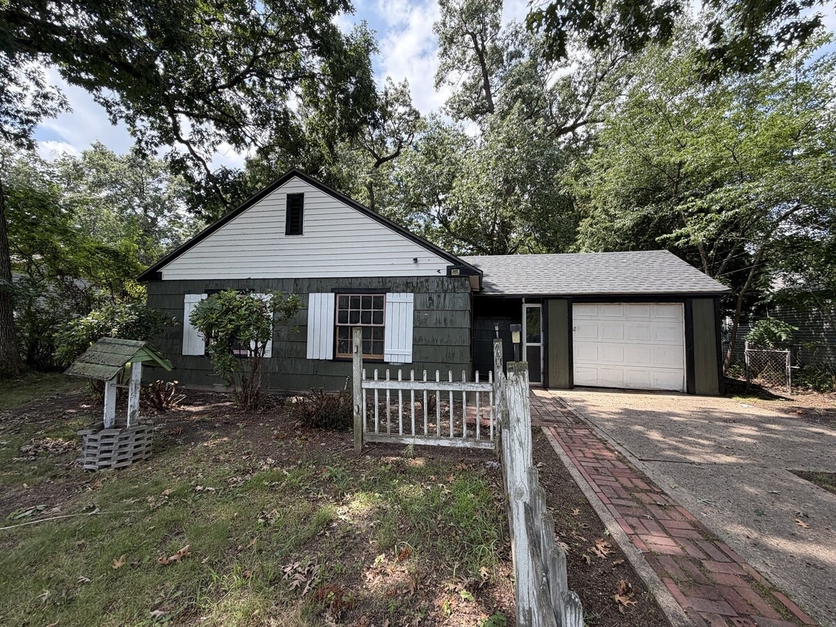 Photo - 55175 Moss Rd