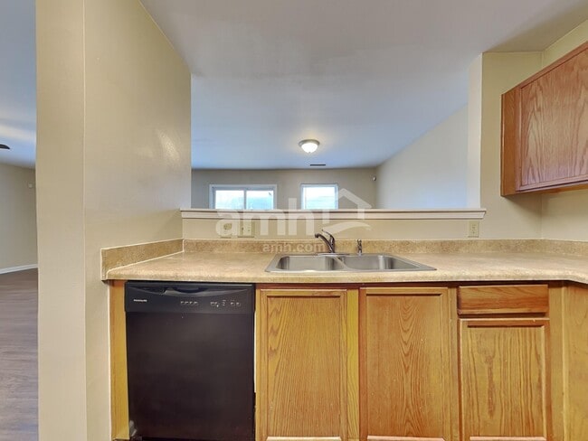 Photo - 911 Swearngan Ridge Ct