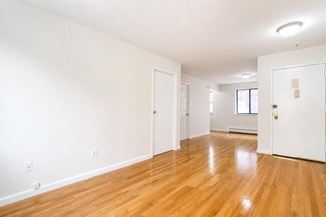 47 Cooper St Unidad 4B