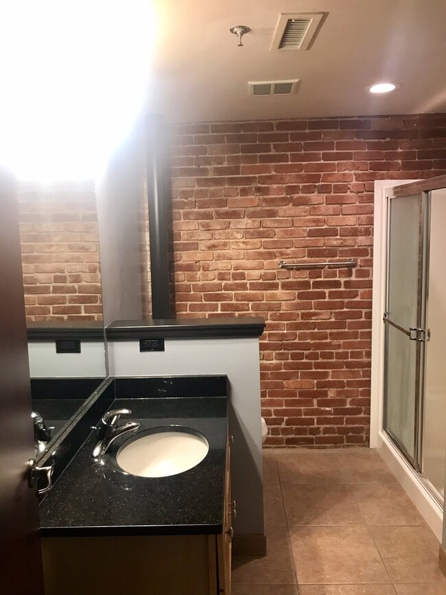 Photo - Beautiful Loft in Downtown Springfield